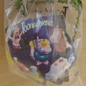 1998 Toonsylvania Teddy Crusher Burger King New